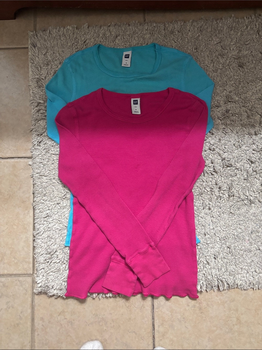 GAP Long Sleeve Ribbed Tops in Hot Pink and Teal